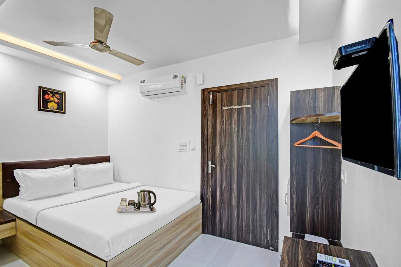 Hotel Oyo Townhouse 779 Gods County Tarapith Esterno foto
