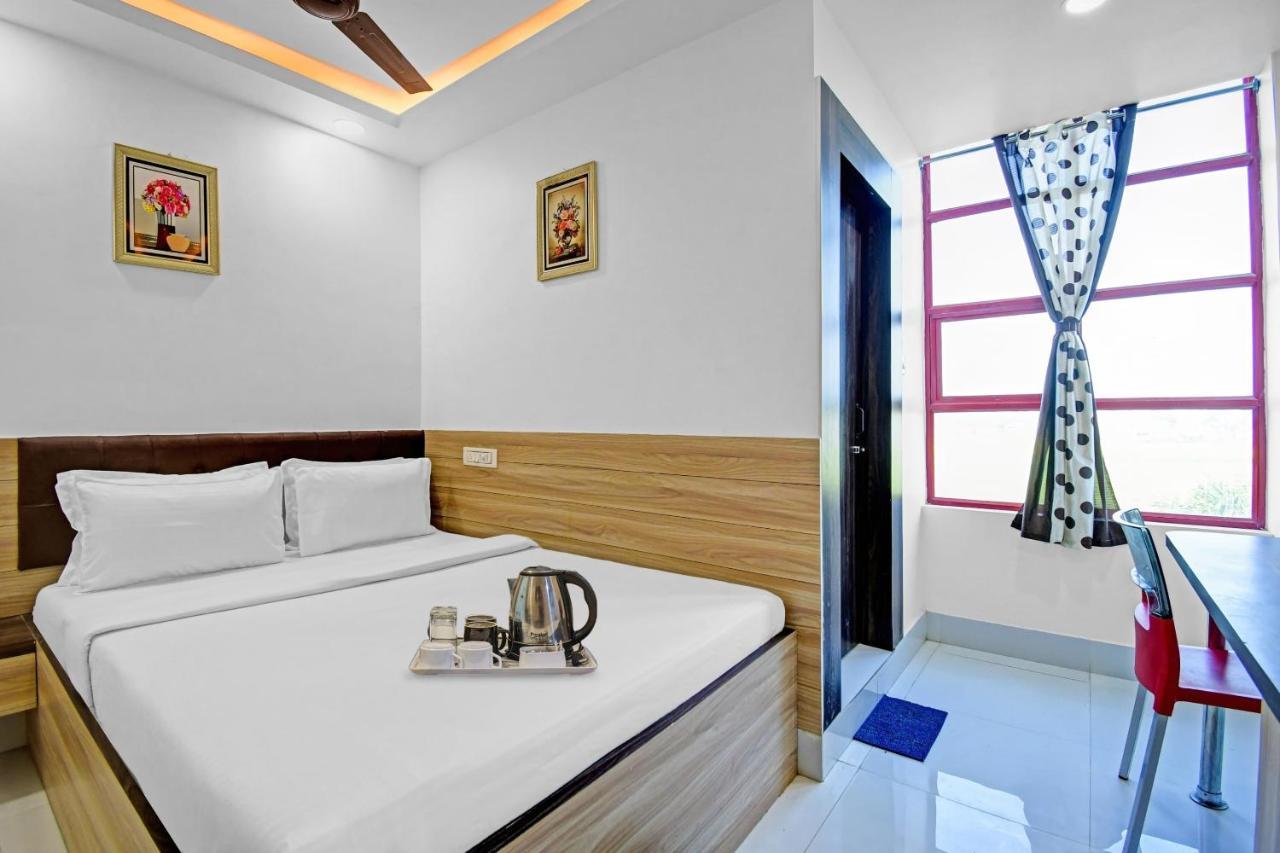 Hotel Oyo Townhouse 779 Gods County Tarapith Esterno foto