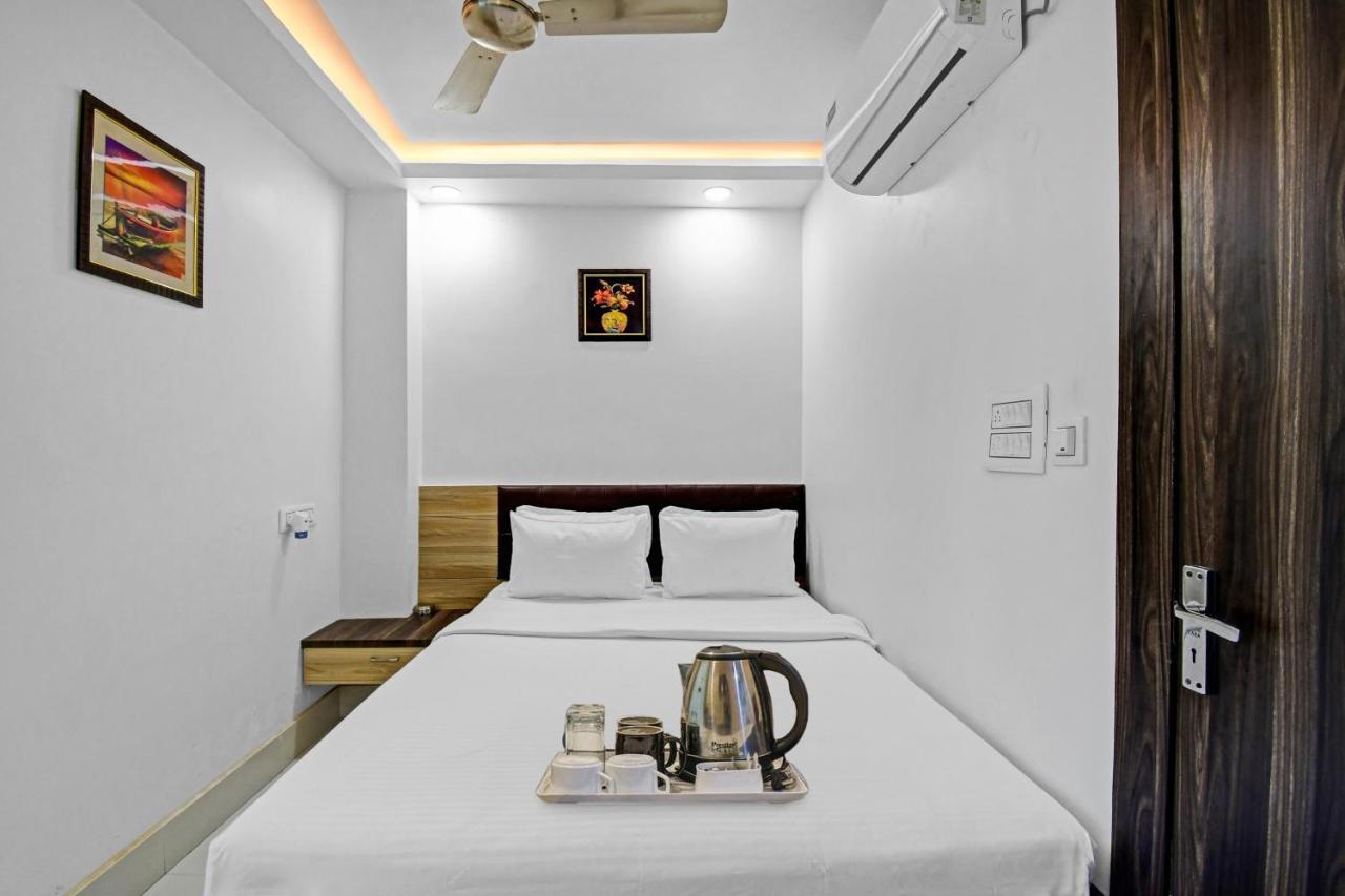 Hotel Oyo Townhouse 779 Gods County Tarapith Esterno foto
