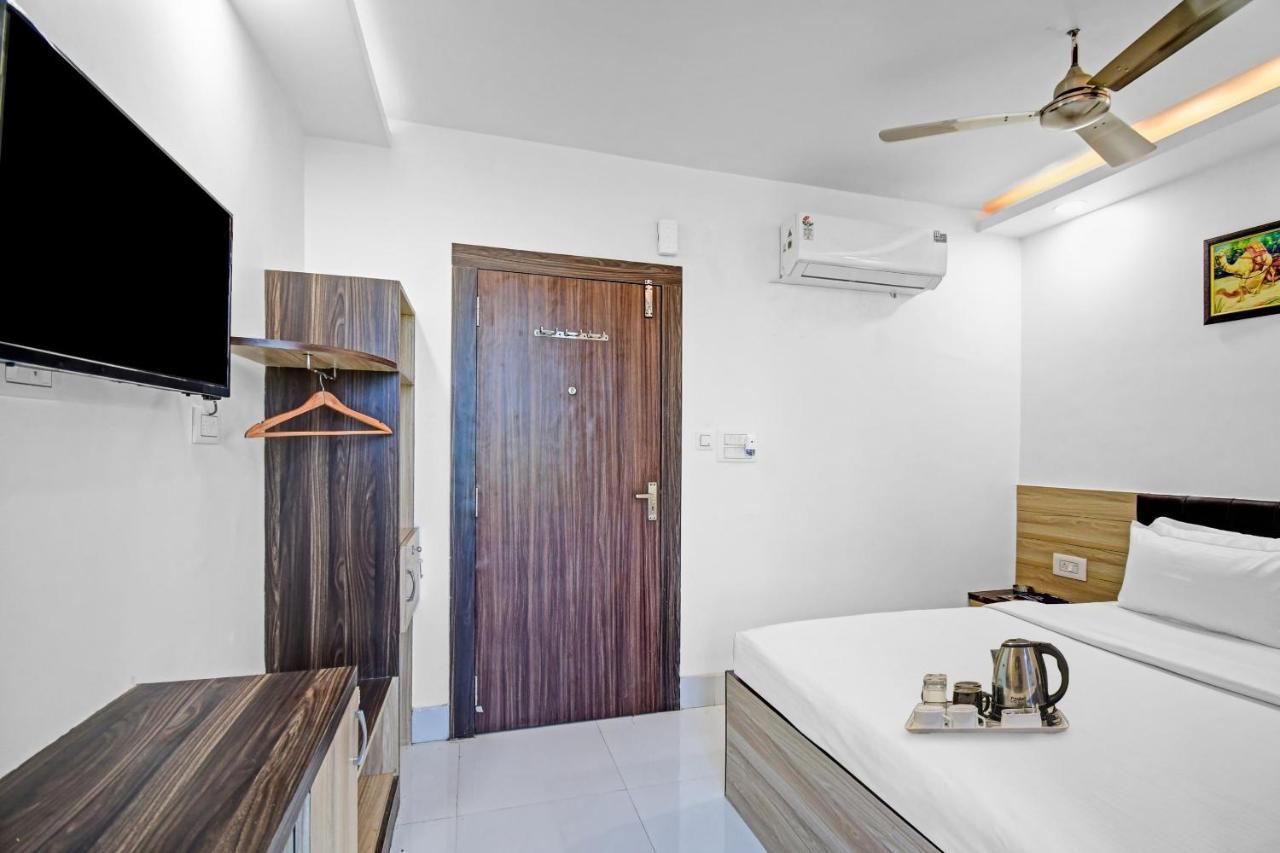 Hotel Oyo Townhouse 779 Gods County Tarapith Esterno foto