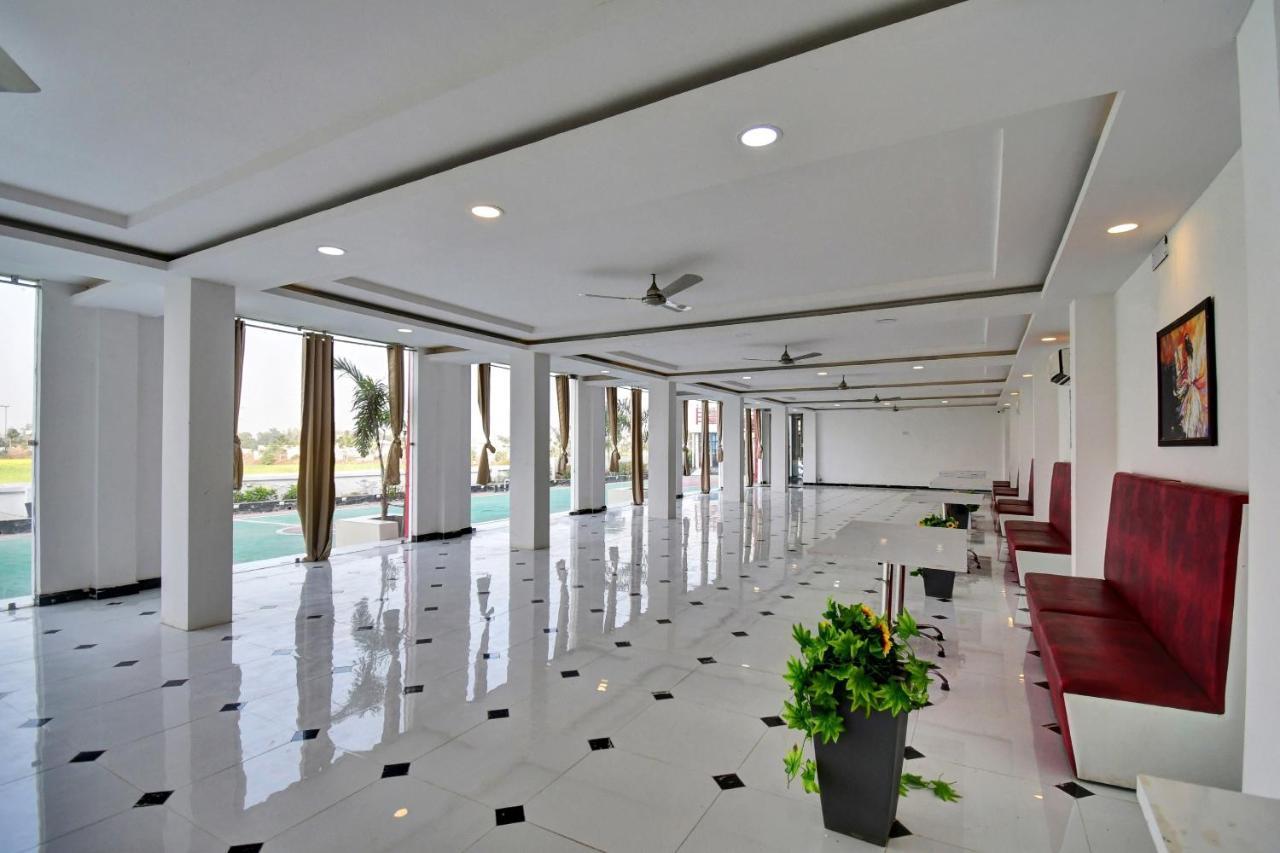 Hotel Oyo Townhouse 779 Gods County Tarapith Esterno foto