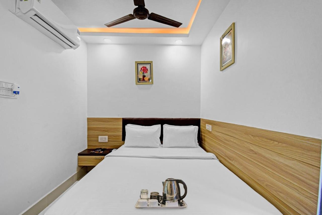 Hotel Oyo Townhouse 779 Gods County Tarapith Esterno foto