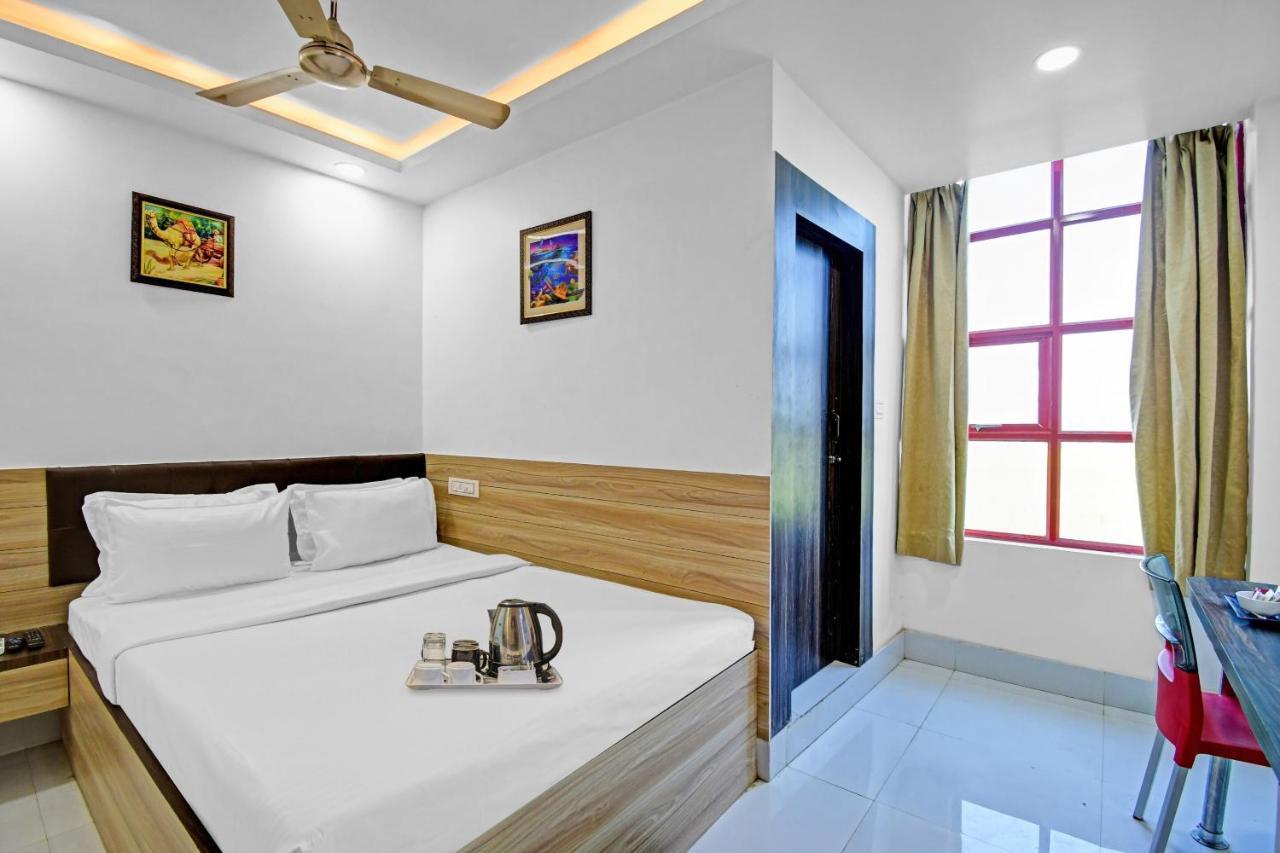 Hotel Oyo Townhouse 779 Gods County Tarapith Esterno foto