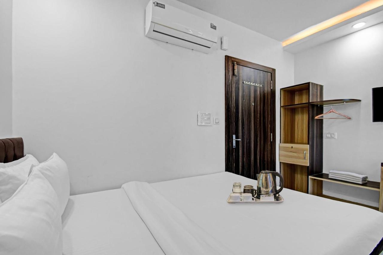 Hotel Oyo Townhouse 779 Gods County Tarapith Esterno foto