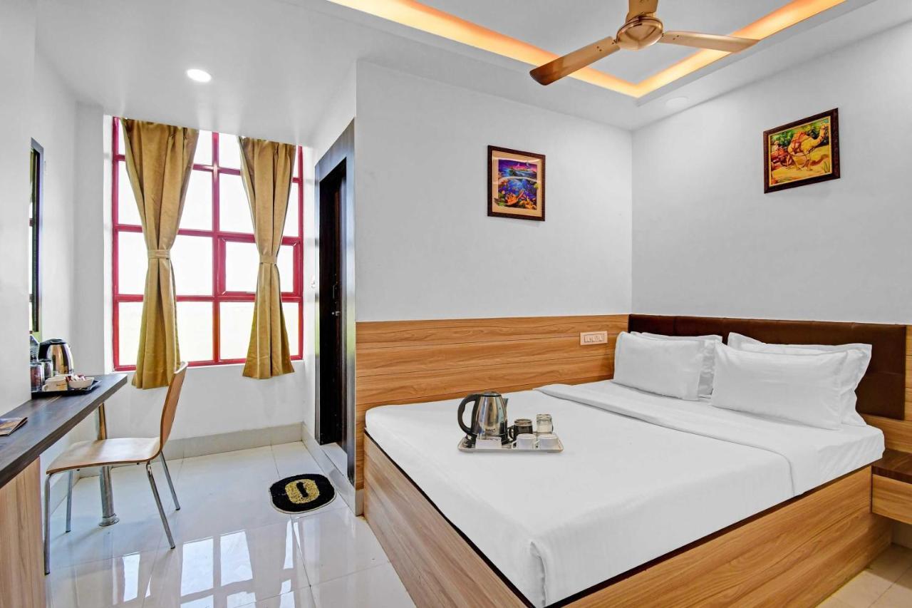 Hotel Oyo Townhouse 779 Gods County Tarapith Esterno foto