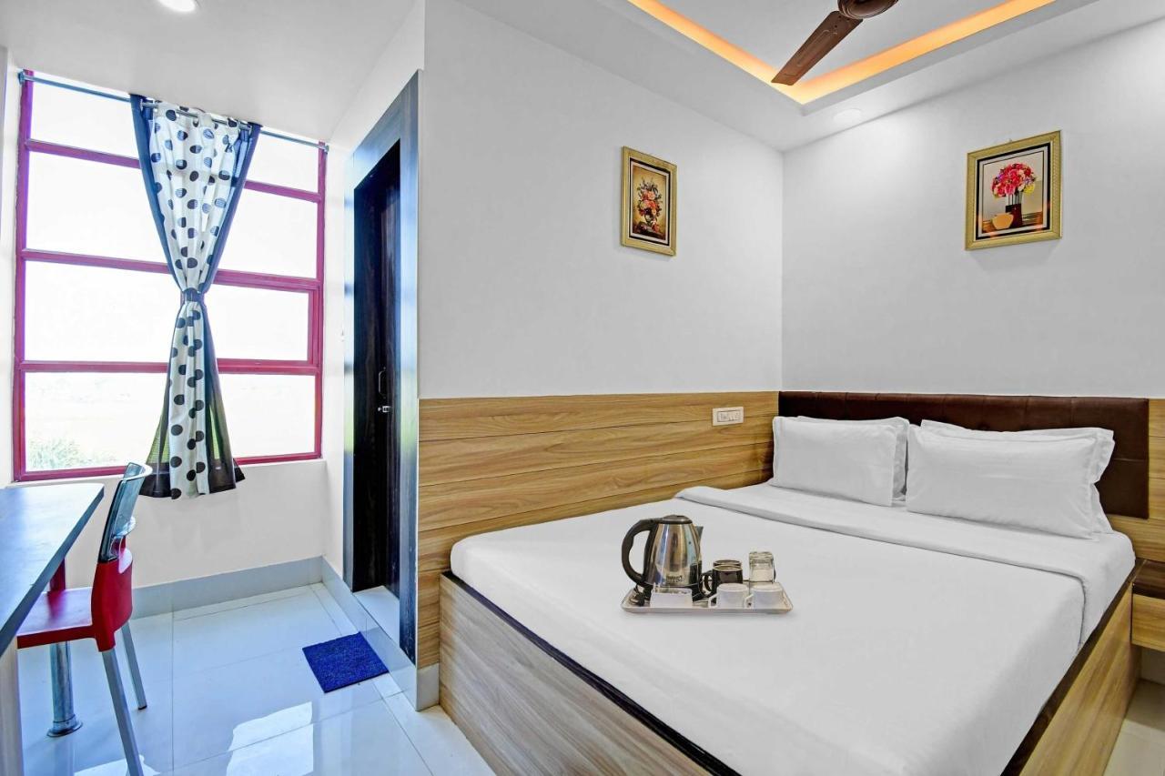 Hotel Oyo Townhouse 779 Gods County Tarapith Esterno foto