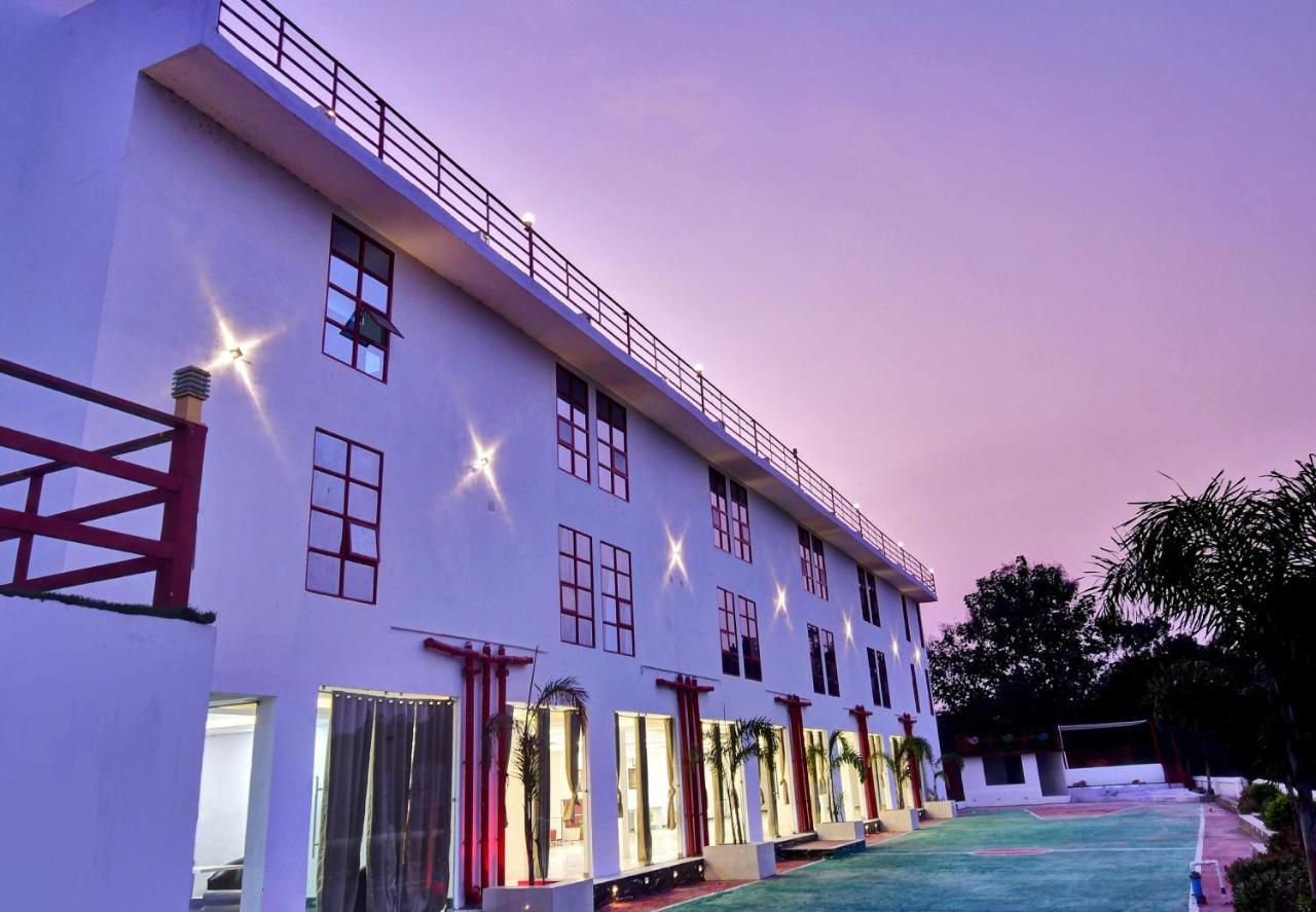 Hotel Oyo Townhouse 779 Gods County Tarapith Esterno foto