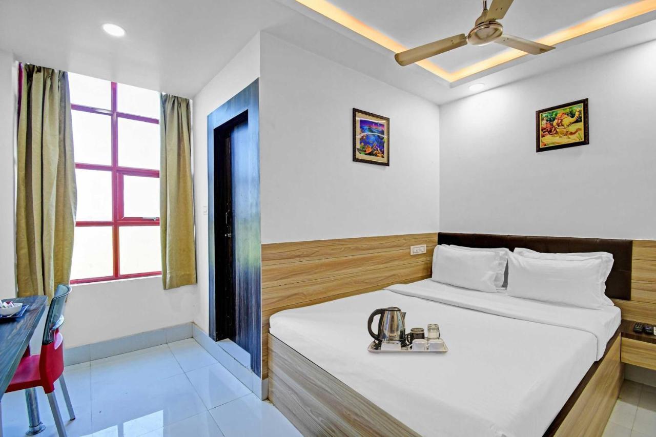 Hotel Oyo Townhouse 779 Gods County Tarapith Esterno foto