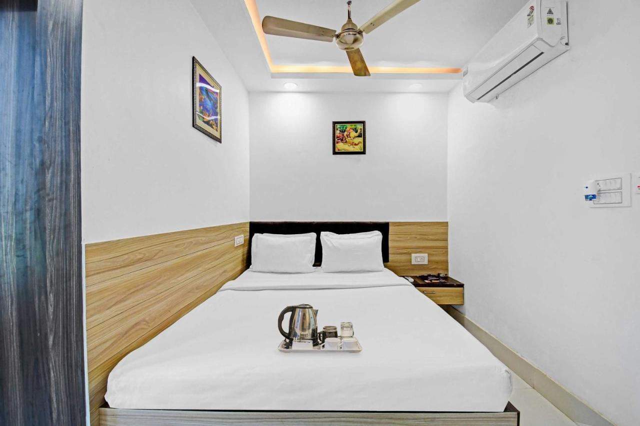 Hotel Oyo Townhouse 779 Gods County Tarapith Esterno foto