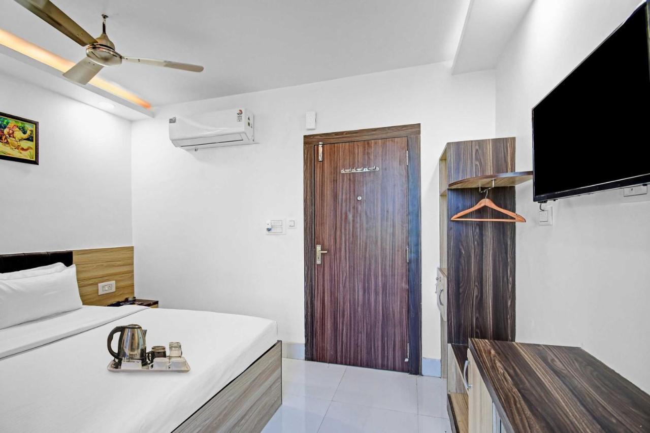 Hotel Oyo Townhouse 779 Gods County Tarapith Esterno foto